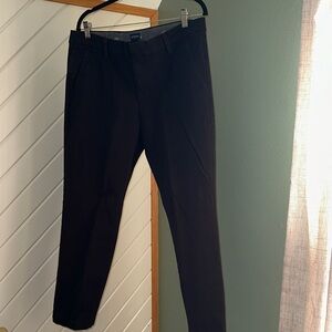 Dockers Men's black Chinos! Slim fit! Size 36x30. Like new condition.